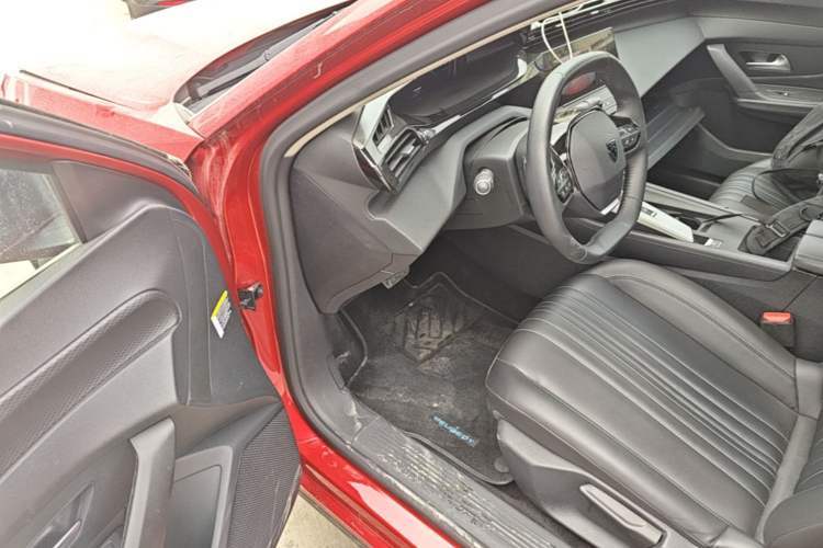 Used Peugeot 408X 2023 Active Version Driver Seat