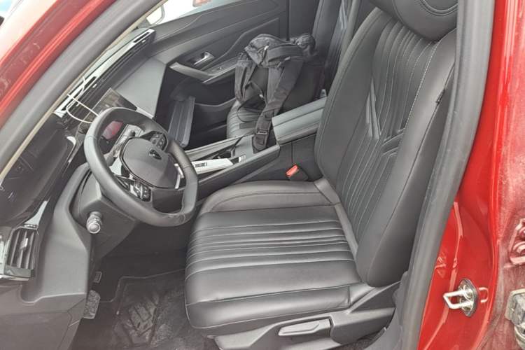 Used Peugeot 408X 2023 Active Version Left Front Seat