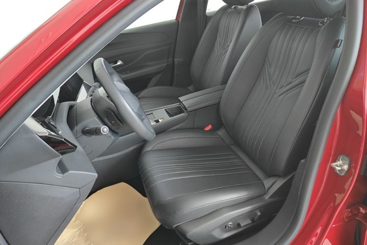 Used Peugeot 408X 2023 Charm Version Left Front Seat