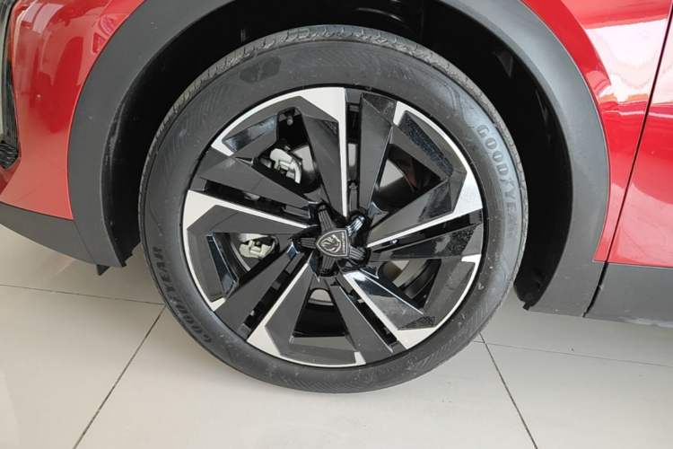 Used Peugeot 408X 2023 Charm Version Left Front Wheel Hub