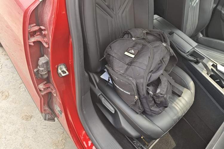 Used Peugeot 408X 2023 Active Version Right Front Seat