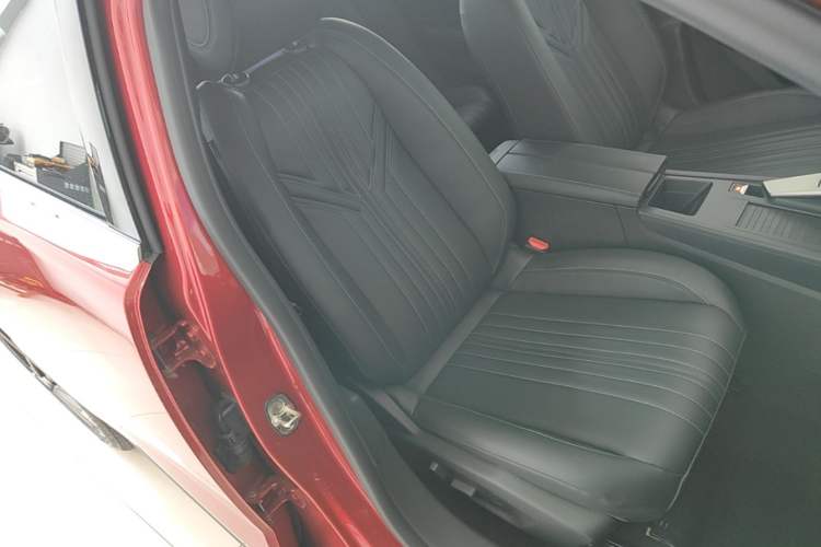 Used Peugeot 408X 2023 Charm Version Right Front Seat