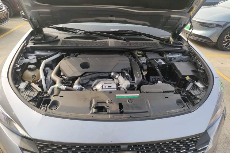Used Peugeot 408X 2023 Gravity Edition Engine Bay