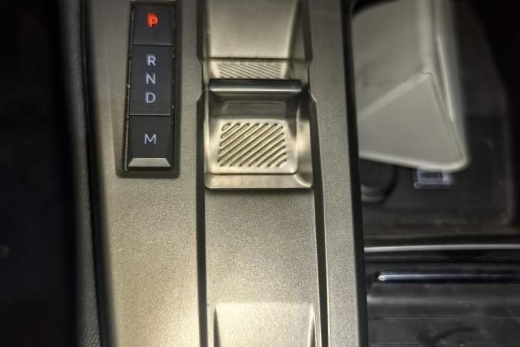 Used Peugeot 408X 2023 Charm Version Gear Lever