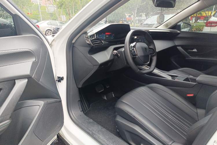 Used Peugeot 408X 2023 Gravity Edition Interior 4