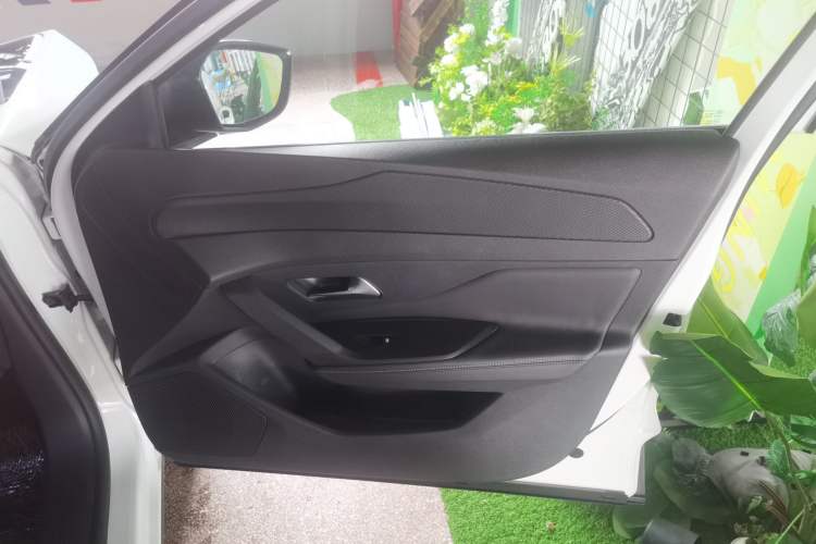 Used Peugeot 408X 2023 Gravity Edition Interior 5