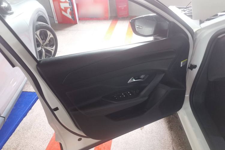 Used Peugeot 408X 2023 Gravity Edition Interior 7
