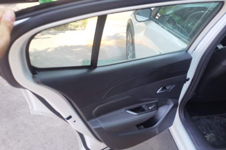Used Peugeot 408X 2023 Gravity Edition Interior 8