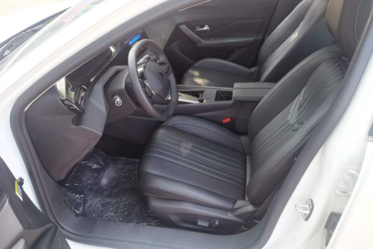 Used Peugeot 408X 2023 Gravity Edition Left Front Seat