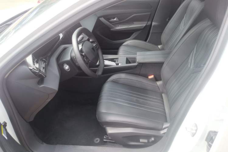 Used Peugeot 408X 2023 Gravity Edition Left Front Seat