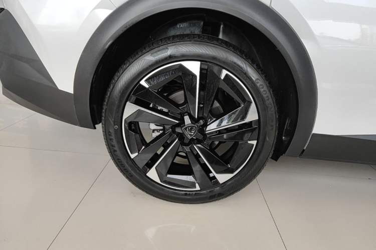 Used Peugeot 408X 2023 Charm Version Right Rear Wheel Hub