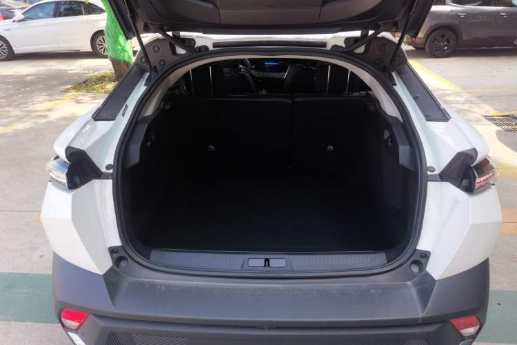 Used Peugeot 408X 2023 Gravity Edition Trunk