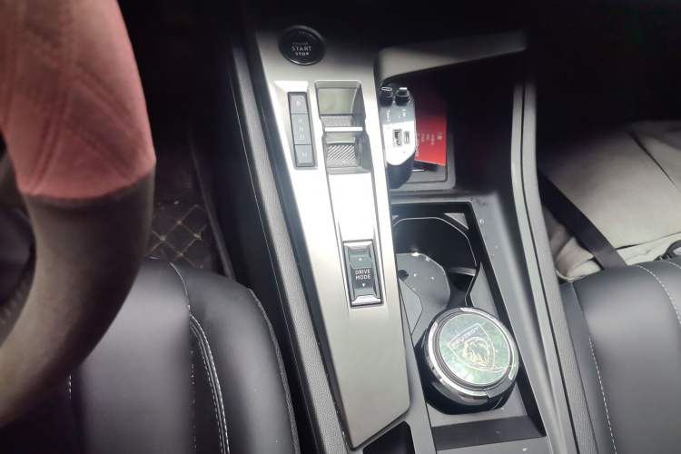 Used Peugeot 408X 2025 RS Model Gear Lever