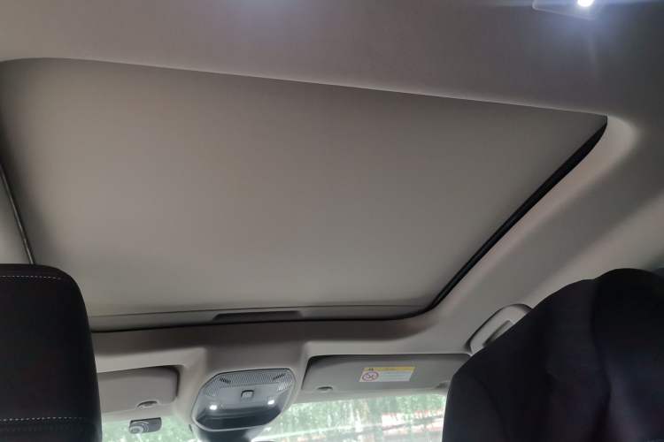 Used Peugeot 408X 2025 RS Model Headliner