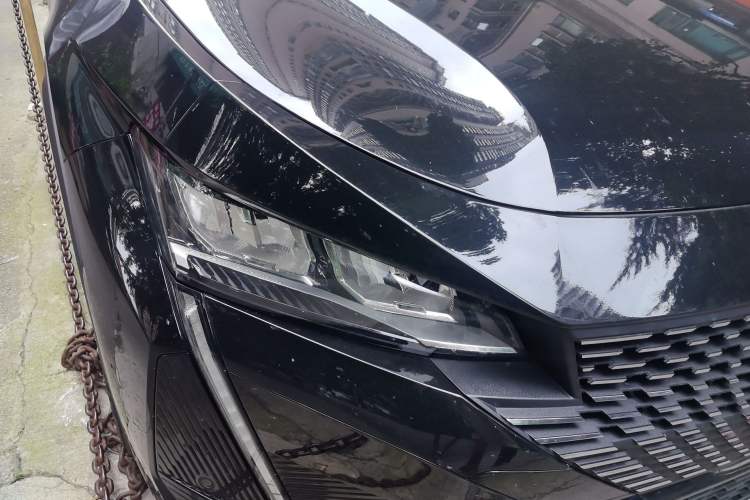 Used Peugeot 408X 2025 RS Model Right Front Headlight