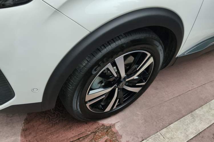 Used Peugeot 5008 2025 Luxury Edition Exterior 7