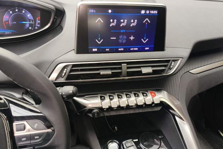 Used Peugeot 5008 2017 350THP 7-Seater Boundless Edition Audio And AC Panel