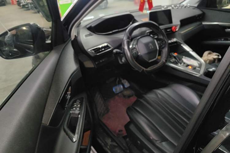 Used Peugeot 5008 2017 380THP 7-Seater Luxury Edition Driver Seat