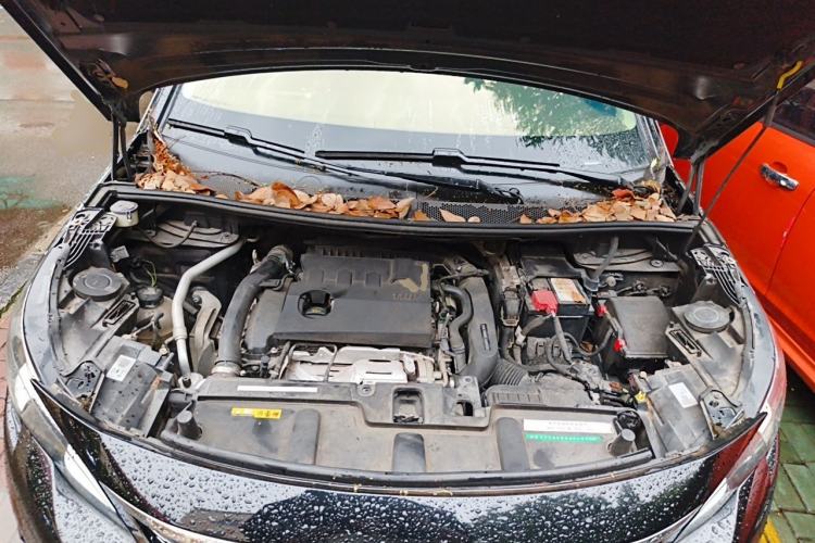 Used Peugeot 5008 2017 380THP 5-Seater Elite Edition Engine Bay