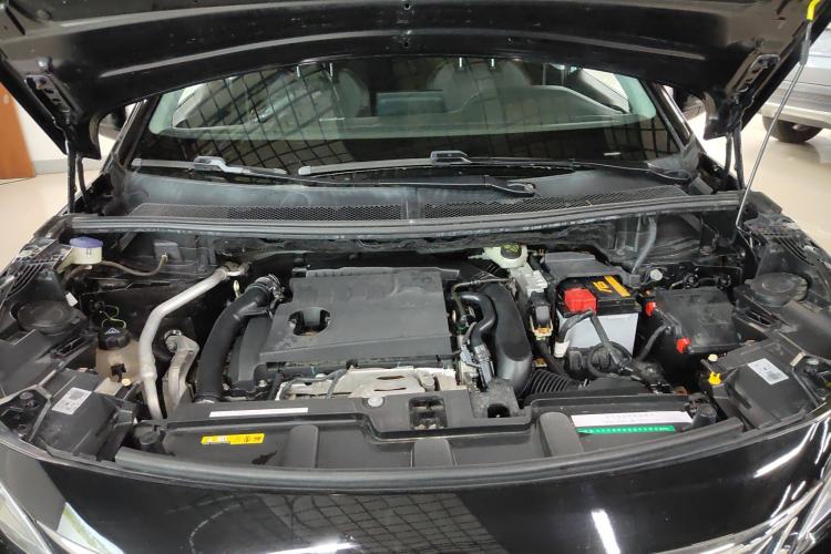 Used Peugeot 5008 2017 380THP 7-Seater Elite Edition Engine Bay