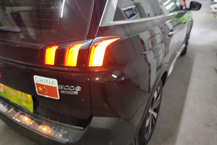 Used Peugeot 5008 2017 380THP 7-Seater Luxury Edition Exterior 3