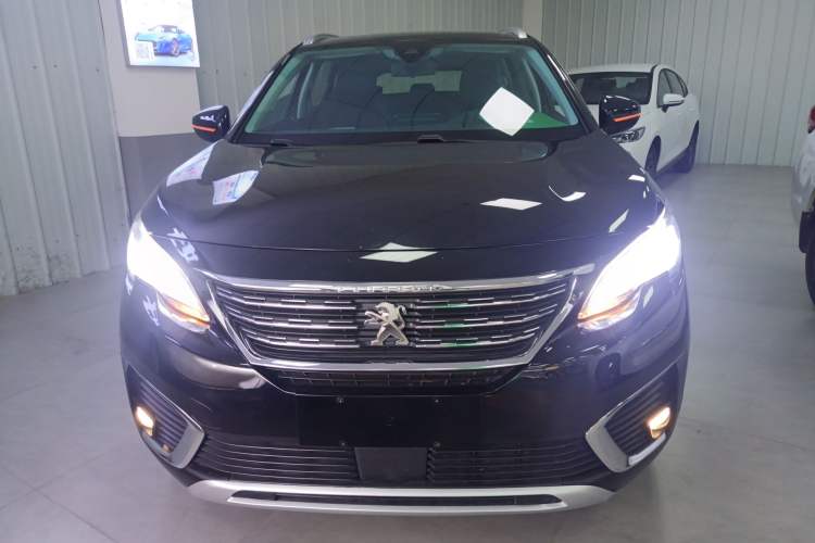 Used Peugeot 5008 2017 350THP 5-Seat Elite Edition Front