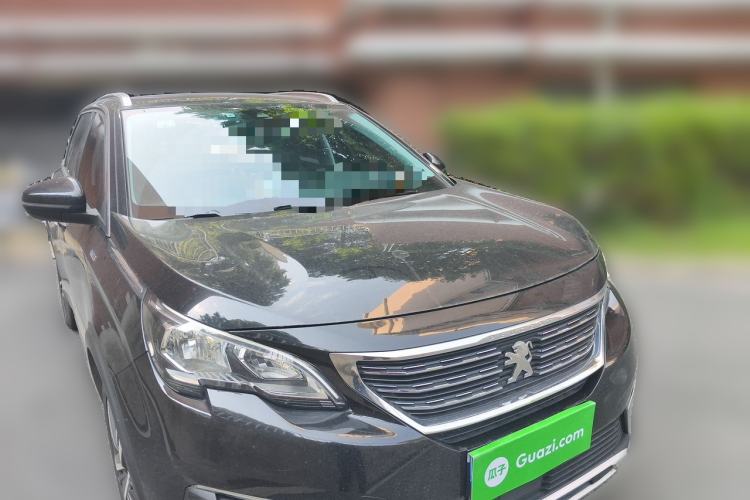 Used Peugeot 5008 2017 350THP 7-Seater Elite Edition Front Right 45 Deg