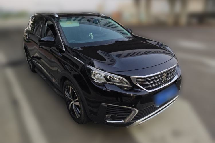 Used Peugeot 5008 2017 350THP 7-Seater Elite Edition Front Right 45 Deg