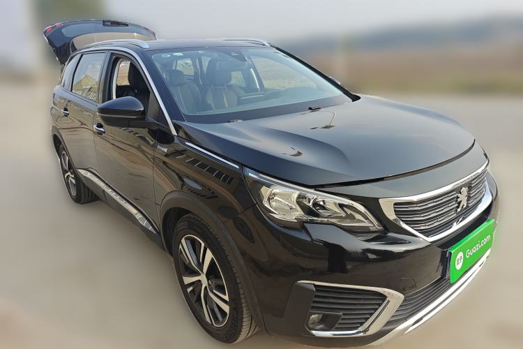 Used Peugeot 5008 2017 380THP 7-Seater Elite Edition Front Right 45 Deg