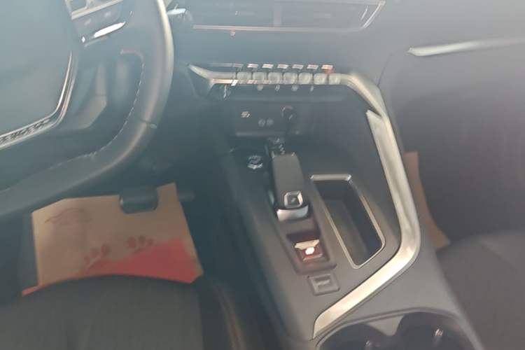Used Peugeot 5008 2017 380THP 7-Seater Elite Edition Gear Lever