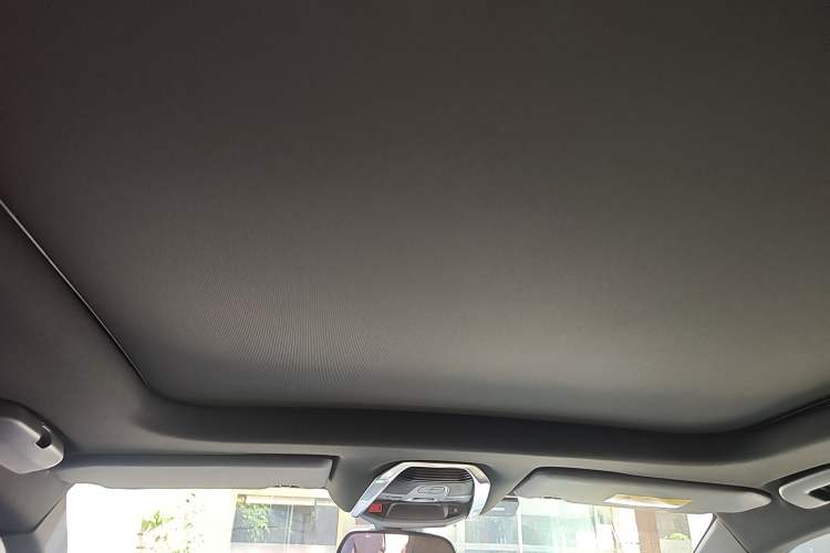 Used Peugeot 5008 2017 380THP 7-Seater Luxury GT Edition Headliner