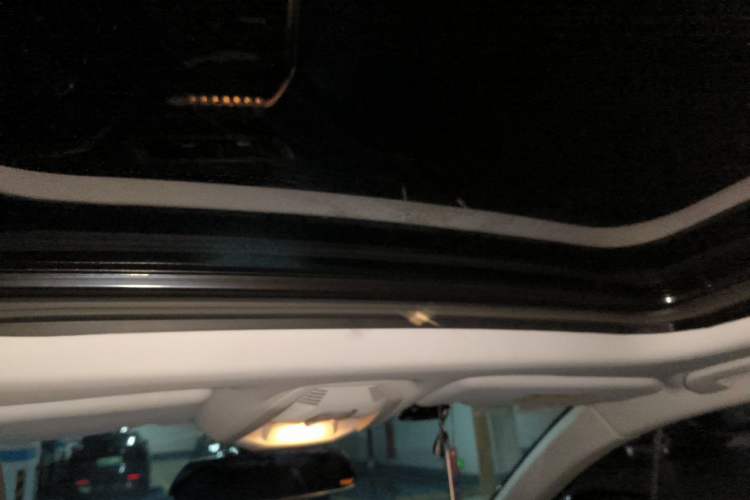 Used Peugeot 5008 2017 350THP 7-Seater Elite Edition Headliner