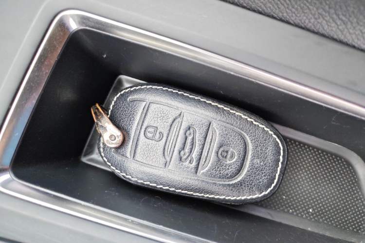 Used Peugeot 5008 2017 380THP 7-Seater Elite Edition Interior 1
