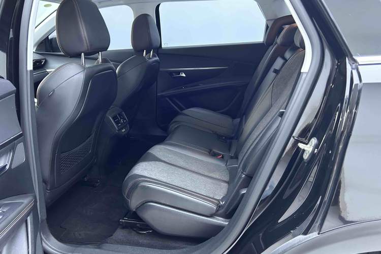 Used Peugeot 5008 2017 350THP 7-Seater Elite Edition Interior 2