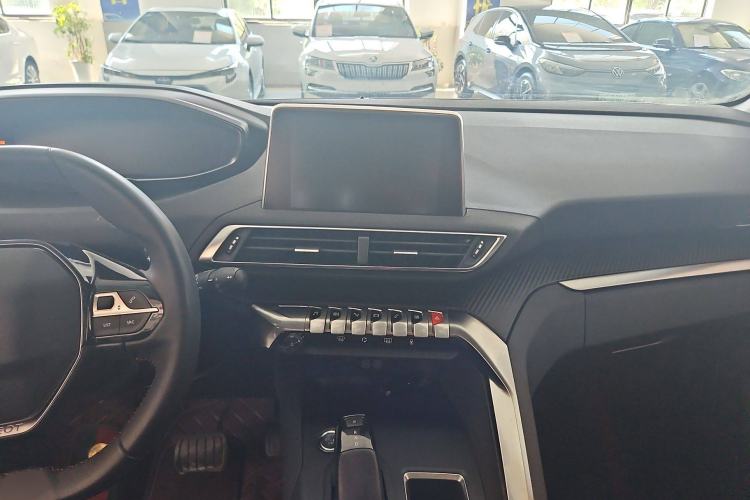 Used Peugeot 5008 2017 380THP 7-Seater Elite Edition Interior 4