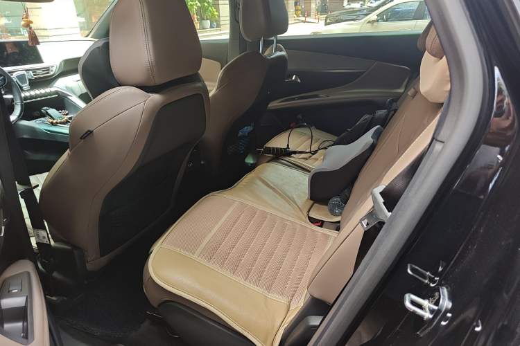 Used Peugeot 5008 2017 380THP 7-Seater Luxury GT Edition Interior 4