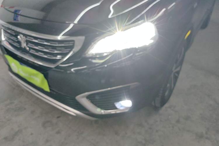 Used Peugeot 5008 2017 380THP 7-Seater Luxury Edition Left Front Headlight