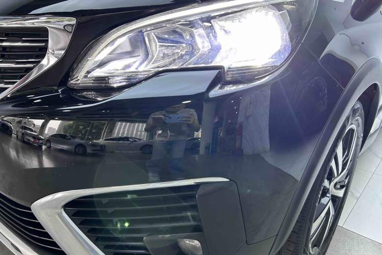 Used Peugeot 5008 2017 350THP 7-Seater Elite Edition Left Front Headlight