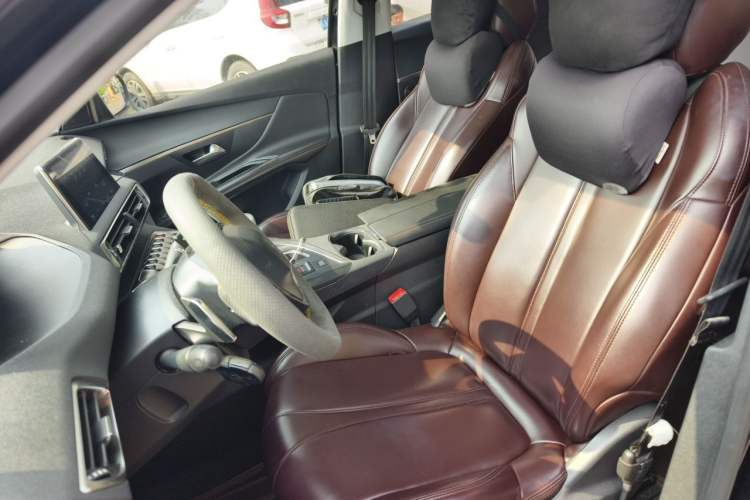Used Peugeot 5008 2017 380THP 7-Seater Elite Edition Left Front Seat