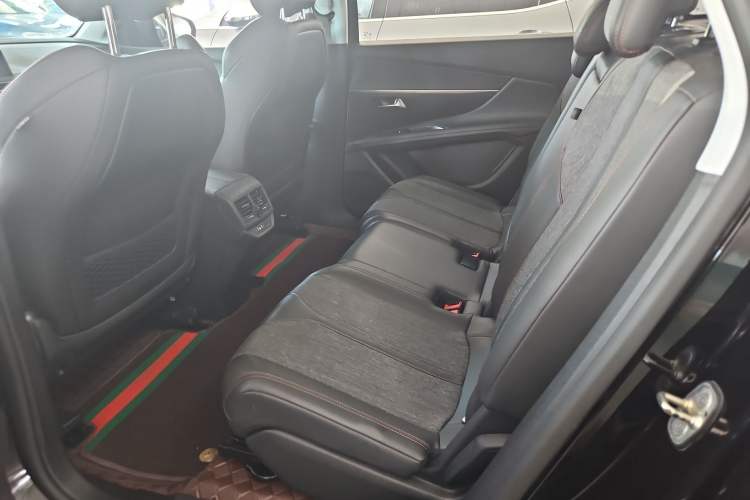 Used Peugeot 5008 2017 380THP 7-Seater Elite Edition Left Front Seat