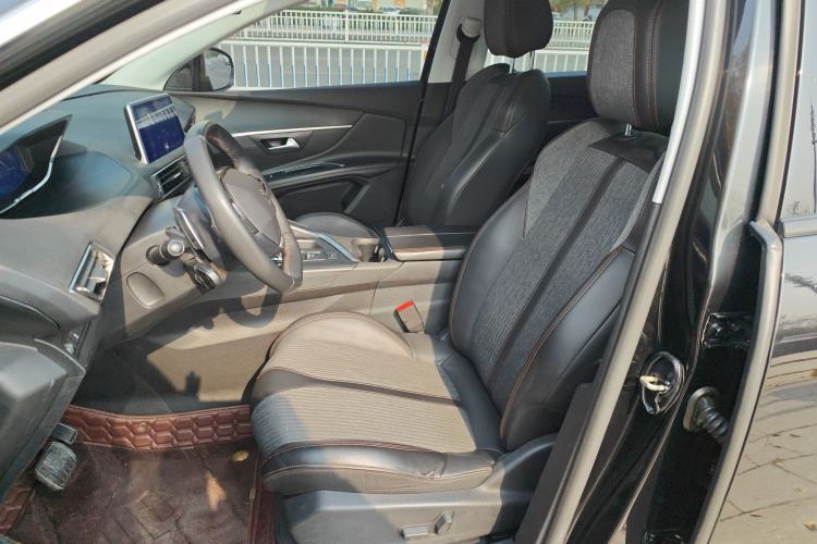 Used Peugeot 5008 2017 380THP 7-Seater Elite Edition Left Front Seat