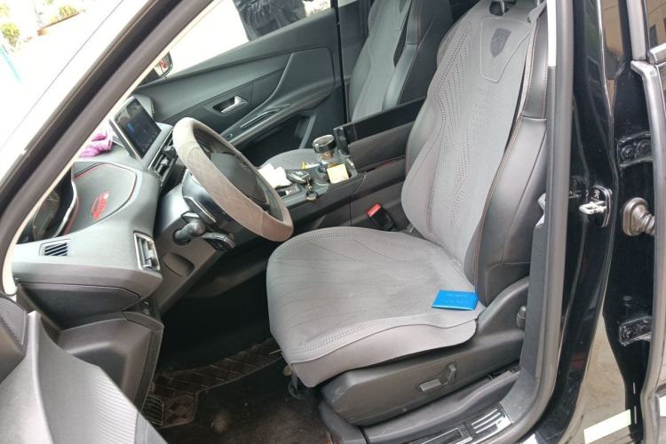 Used Peugeot 5008 2017 350THP 7-Seater Elite Edition Left Front Seat