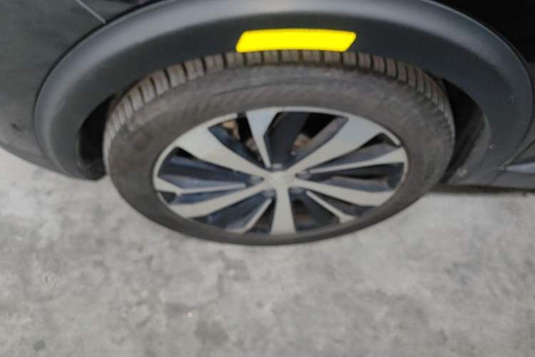 Used Peugeot 5008 2017 380THP 7-Seater Luxury Edition Left Front Wheel Hub