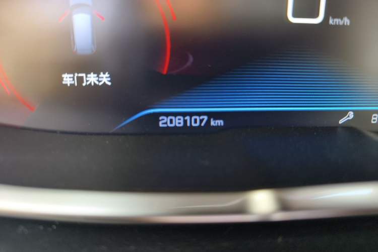 Used Peugeot 5008 2017 380THP 7-Seater Elite Edition Odometer Close Up