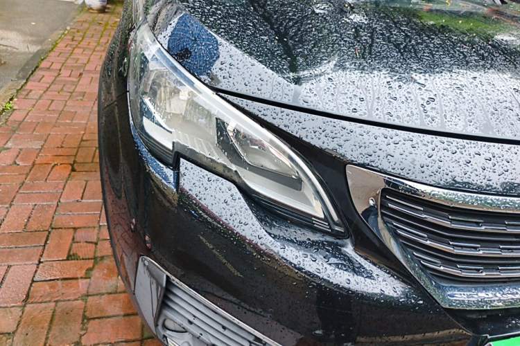 Used Peugeot 5008 2017 380THP 5-Seater Elite Edition Right Front Headlight