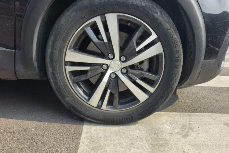 Used Peugeot 5008 2017 380THP 7-Seater Elite Edition Right Front Wheel Hub