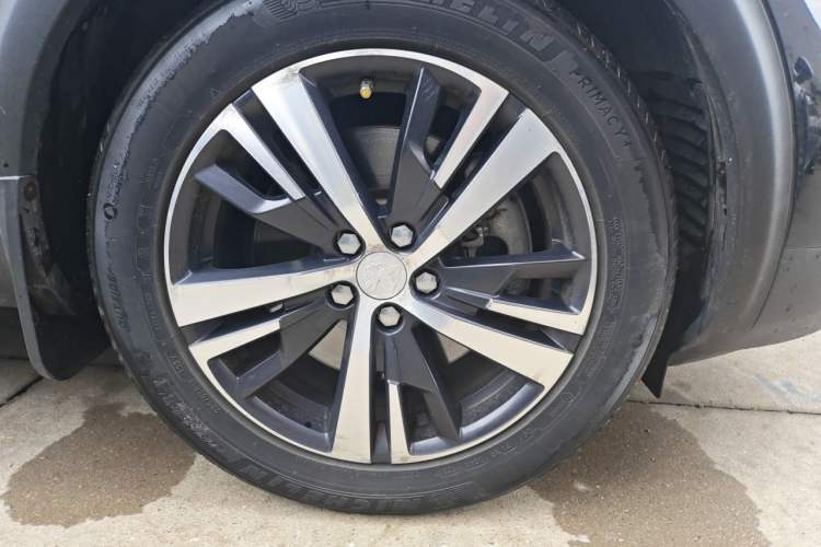 Used Peugeot 5008 2017 380THP 7-Seater Elite Edition Right Front Wheel Hub