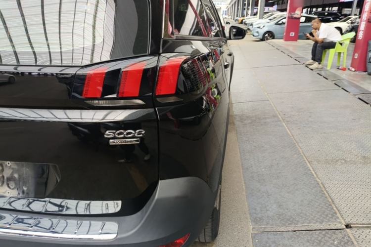 Used Peugeot 5008 2017 350THP 7-Seater Boundless Edition Right Rear Taillight
