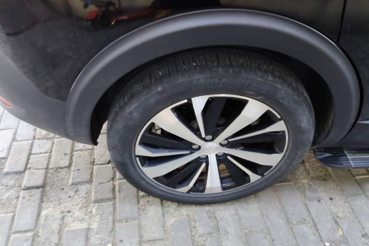 Used Peugeot 5008 2017 380THP 7-Seater Luxury Edition Right Rear Wheel Hub