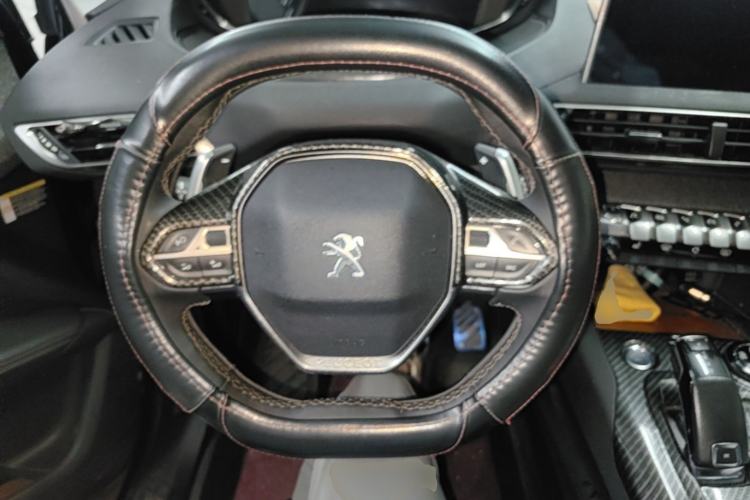 Used Peugeot 5008 2017 380THP 7-Seater Luxury Edition Steering Wheel